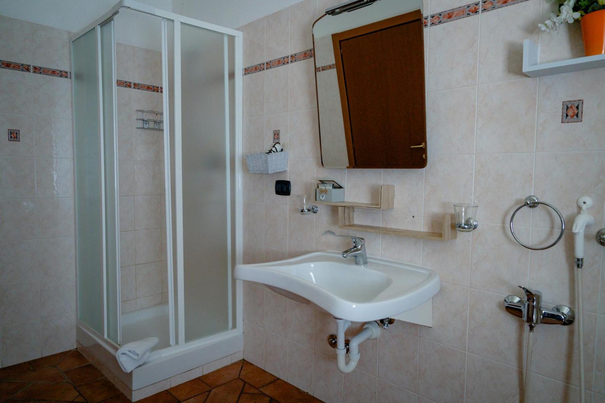 L'Antico Gabbiano B&B Сан-Кашіано-ін-Валь-ді-Пеза Екстер'єр фото